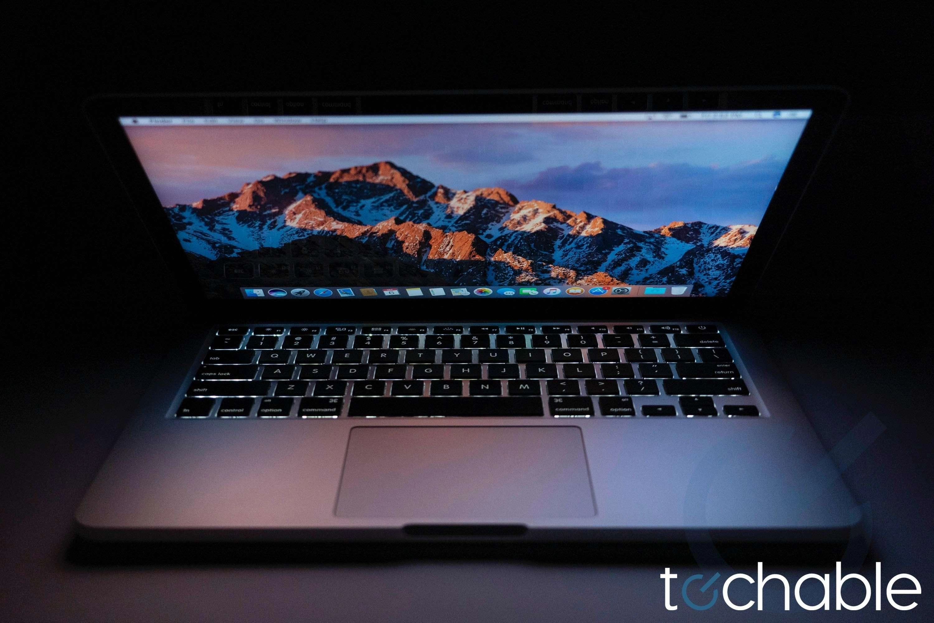 MacBook Pro (Early 2015) 13-Inch - 2.7GHz Core i5 - 16GB RAM - 2TB SSD