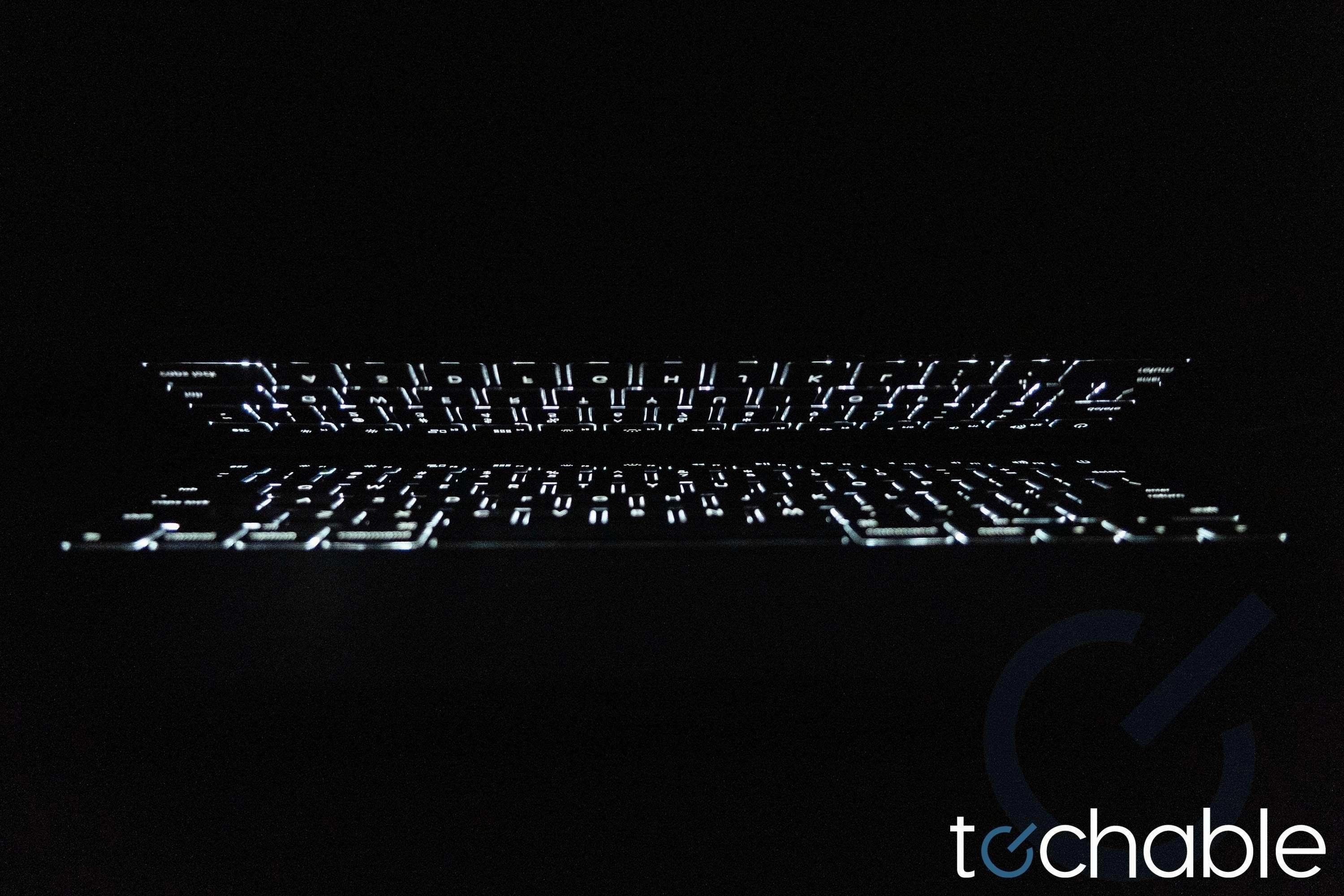 MacBook Pro (Early 2015) 13-Inch - 2.7GHz Core i5 - 16GB RAM - 2TB SSD